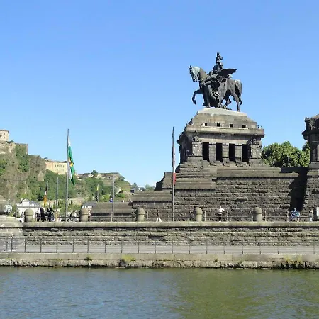 Hotel Berghof By 42 *